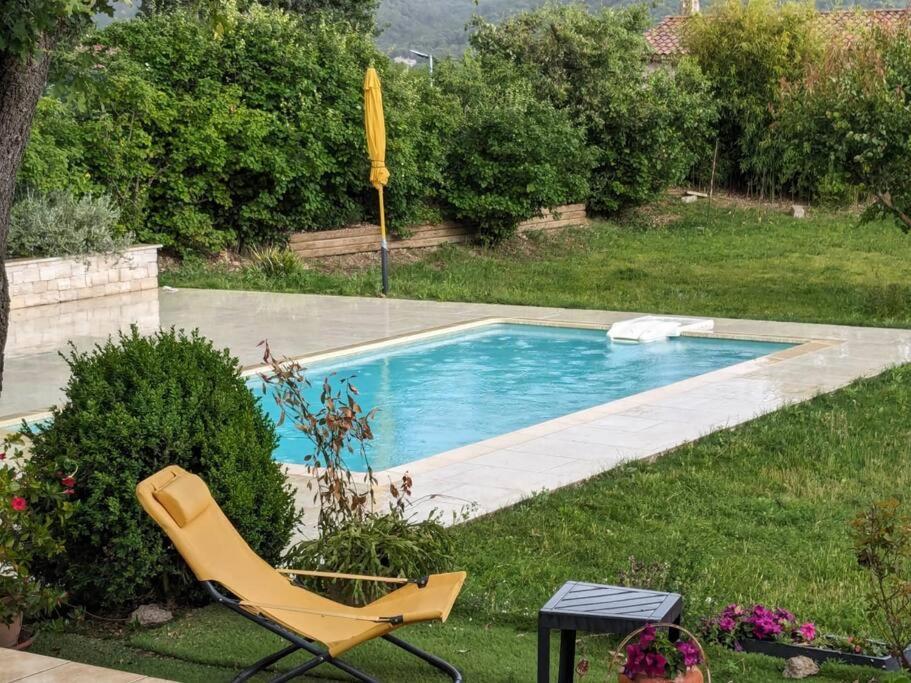 Villa Calme Avec Piscine A Greoux Εξωτερικό φωτογραφία