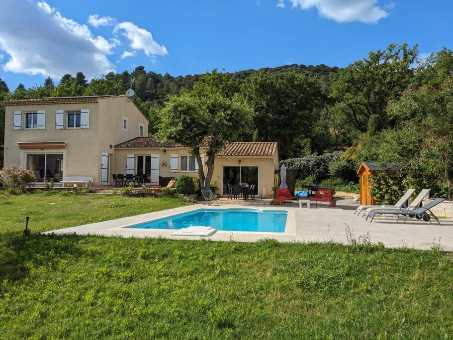Villa Calme Avec Piscine A Greoux Εξωτερικό φωτογραφία