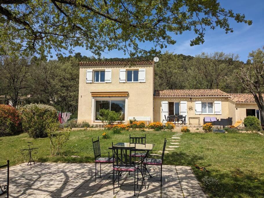 Villa Calme Avec Piscine A Greoux Εξωτερικό φωτογραφία